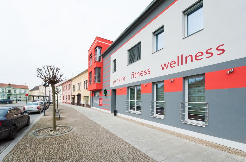 Relax21 Hotel Uhersky Ostroh Exterior photo