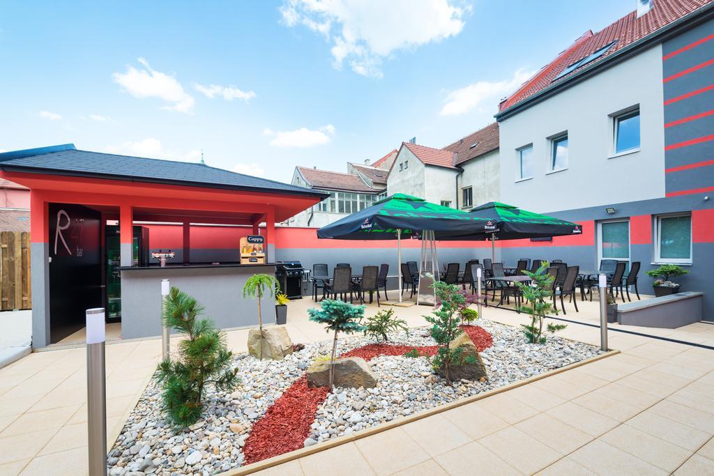 Relax21 Hotel Uhersky Ostroh Exterior photo